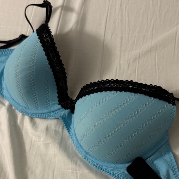 Betsey Johnson Light Blue and Black Bra - like new - Picture 2 of 4